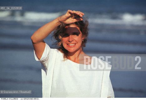 - Venezia,1995.Festival Internazionale dArte Cinematografica di Venezia.Ritratto dellattrice Pamela Villoresi Cinema ritratto attrice spiaggia Lido- Venice,1995.Venice International Film Festival.Portrait of the actress Pamela Villoresi on the beach  ©Graziano Arici/Rosebud2