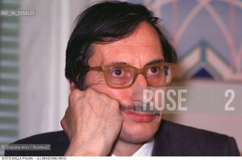 Venezia,1982.Ritratto del critico teatrale Sisto Dalla Palma. letteratura teatro critico ritratto.Venice,1982. Portrait of the theatre critic Sisto Dalla Palma  ©Graziano Arici/Rosebud2