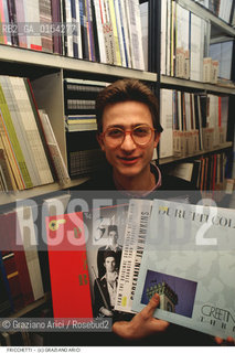 Venezia,1987.Ritratto del produttore Luciano Trevisan detto Fricchetti.Musica contemporanea produttore ritratto disco LP manager editore Pitura Freska gruppo.Venice,1980.Portrait of the producer Luciano Trevisan alias Fricchetti ©Graziano Arici/Rosebud2