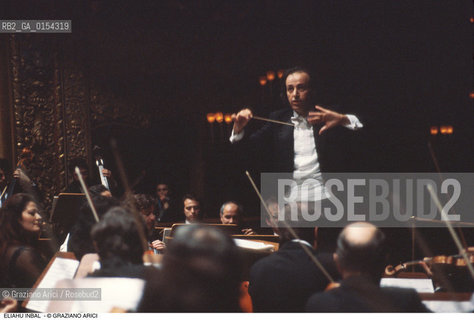 -Venezia,1993.Ritratto del direttore dorchestra Eliahu Inbal durante un concerto.Musica Classica Direttore Orchestra ritratto -Venice,1993.Portrait of the conductor Eliahu Inbal during a concert ©Graziano Arici/Rosebud2