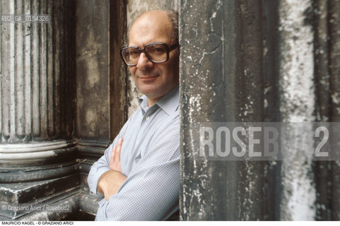 Venezia, 1991.Ritratto del compositore e direttore dorchestra Mauricio Kagel. Musica compositore contemporaneo ritratto direttore orchestra.Venice, 1991. Portrait of the composer and conductor Mauricio Kagel ©Graziano Arici/Rosebud2