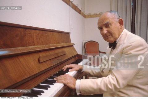 Venezia,1992.Ritratto del pianista Nikita Magaloff.Musica pianista pianoforte ritratto.Venice,1992.Portrait of the pianist Nikita Magaloff ©Graziano Arici/Rosebud2