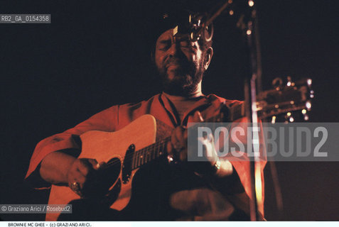 Venezia,1987.Ritratto del chitarrista blues Brownie McGhee.Musica contemporanea blues chitarra ritratto.Venice,1987.Portrait of the blues guitarist Brownie McGhee ©Graziano Arici/Rosebud2