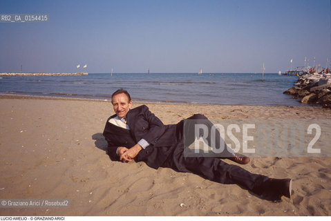 Venezia,1993.Ritratto del gallerista Lucio Amelio in spiaggia- Modern Art Agency-Arte gallerista ritratto spiaggia .Venice,1993. Portrait of the art dealer Lucio Amelio on the beach ©Graziano Arici/Rosebud2