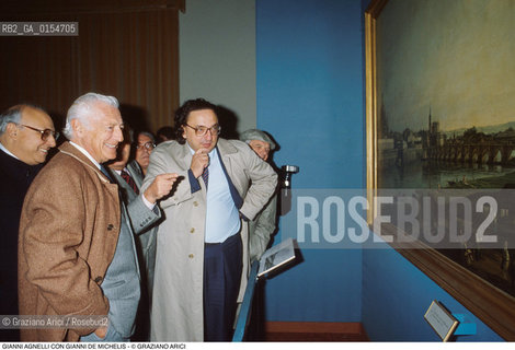 Venezia,1993.Ritratto del Presidente della Fiat Gianni Agnelli con il politico ex ministro Gianni De Michelis. Economia Agnelli imprenditore avvocato politica  Presidente FIAT ritratto politico socialismo.Venice,1993.Portrait of the President of FIAT Gianni Agnelli, lawyer and businessman, with the politician Gianni De Michelis ©Graziano Arici/Rosebud2