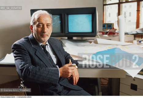 -VENEZIA,1996.RITRATTO DI BASCHIERI PAOLO,INGEGNERE RESPONSABILE SERVIZIO INFORMATIVO DEL CONSORZIO VENEZIA NUOVA-MAGISTRATO ALLE ACQUE DI VENEZIA. -VENICE,1996.PORTRAIT OF PAOLO BASCHIERI,ENGINEERING ENGINEER RESPONSIBLE INFORMATIVE SERVICE OF CONSORZIO VENEZIA NUOVA-MAGISTRATO ALLE ACQUE DI VENEZIA ©Graziano Arici/Rosebud2