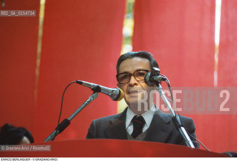 Venezia, 1981.Il politico Enrico Berlinguer segretario del Partito Comunista Italiano durante un comizio. Politica Comunismo Segretario politico ritratto .Venice, 1981.Portrait of the politician and national secretary of the Italian Communist Party Enrico Berlinguer during a conference ©Graziano Arici/Rosebud2 