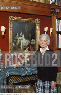 Venezia,1996.Ritratto della contessa AnnaMaria Cicogna in casa sua, ambientalista per la salvaguardia di Venezia. Ambiente Venezia salvaguardia contessa ritratto casa.Venice,1996. Portrait of the countess AnnaMaria Cicogna, enviromentalist and safeguard of Venice, at home ©Graziano Arici/Rosebud2