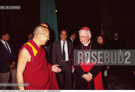 -Venezia,1996. Visita del Dalai Lama Tenzin Gyatso a Venezia: il Dalai Lama con il Patriarca di Venezia Marco Cè. Politica religione buddismo capo spirituale leader Tibet ritratto visita.-Venice,1996. Official visit of the Dalai Lama,Tenzin Gyatso,in Venice:the Dalai Lama with the Patriarch of Venice Marco Cè.©Graziano Arici/Rosebud2