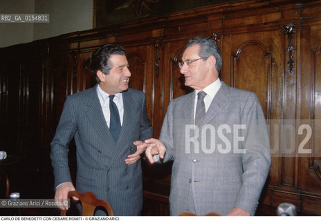 Venezia,1990.Ritratto di Carlo De Benedetti,imprenditore ed editore,con amministratore delegato FIAT Cesare Romiti. Economia Olivetti industria imprenditore editore.Venice,1990. Portrait of the Carlo De Benedetti, businessman and publisher,with Cesare Romiti,factory manager of FIAT ©Graziano Arici/Rosebud2