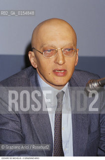 Venezia,1993.Ritratto di Cesare De Michelis,critico letterario ed editore.Editoria libro Letteratura editore critico ritratto.Venice,1993. Portrait of the Cesare De Michelis,literary critic and publisher ©Graziano Arici/Rosebud2