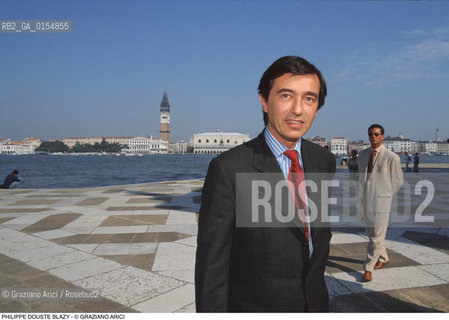 - Venezia,1996. Isola di San Giorgio Ritratto del Ministro della Cultura francese, il politico  Philippe Douste-Blazy.  Politica politico ritratto Ministro cultura.- Venice,1996.Portrait of Philippe Douste-Blazy, french Minister of Culture ©Graziano Arici/Rosebud2