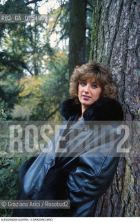 UDINE,1995.LA POLITICA GUERRA ALESSANDRA,POLITICO LEGA NORD ASSESSORE REGIONALE ALLA CULTURA DEL FRIULI / NEL PARCO DI VILLA MANIN A PASSARIANO.UDINE,1995.POLITICAL LEGA NORD REGIONAL CULTURE ASSESSOR OF FRIULI IN VILLA MANIN PARK IN PASSARIANO (UDINE) ©Graziano Arici/Rosebud2 