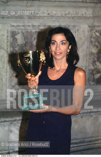 - Venezia, 1993. 50°Festival Internazionale dArte Cinematografica di Venezia.Ritratto dellattrice Anna Bonaiuto.  Cinema ritratto attrice Coppa Volpi .- Venice,1993. 50th Venice International Film Festival.Portrait of the actress Anna Bonaiuto ©Graziano Arici/Rosebud2