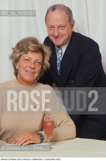 Venezia,1996.Ritratto di Arrigo Cipriani, ristoratore e proprietario dellHarrys Bar con sua moglie Tommasina. Venezia Harrys bar storico bar ristoratore ristorazione ritratto -Venice,1996.Portrait of restaurateur Arrigo Cipriani, owner of Harrys Bar,with his wife Tommasina ©Graziano Arici/Rosebud2