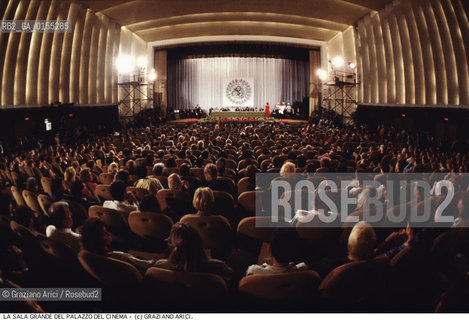 - Venezia, 1994. 51°Festival Internazionale dArte Cinematografica di Venezia.Pubblico in sala. Cinema ritratto sala pubblico.- Venice,1994. 51th Venice International Film Festival.  ©Graziano Arici/Rosebud2