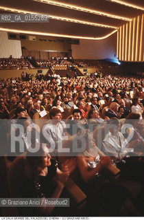 - Venezia, 1994. 51°Festival Internazionale dArte Cinematografica di Venezia.Pubblico in sala. Cinema ritratto sala pubblico.- Venice,1994. 51th Venice International Film Festival.  ©Graziano Arici/Rosebud2