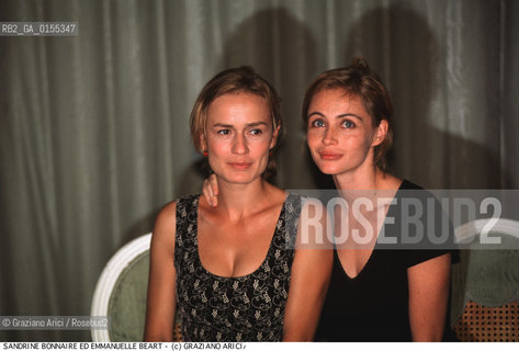 - Venezia, 1998. 55°Festival Internazionale dArte Cinematografica di Venezia.Ritratto dellattrice Emmanuelle Beart insieme allattrice Sandrine Bonnaire.Cinema ritratto attrice .- Venice,1998. 55th Venice International Film Festival. portrait of the actresses Emmanuelle Beart and  Sandrine Bonnaire  ©Graziano Arici/Rosebud2