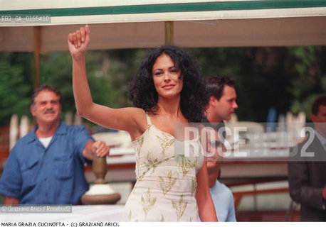 - Venezia, 1998. 55°Festival Internazionale dArte Cinematografica di Venezia.Ritratto dellattrice Maria Grazia Cucinotta  Cinema ritratto attrice.- Venice,1998. 55th Venice International Film Festival. Portrait of the actress Maria Grazia Cucinotta ©Graziano Arici/Rosebud2