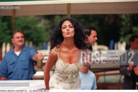 - Venezia, 1998. 55°Festival Internazionale dArte Cinematografica di Venezia.Ritratto dellattrice Maria Grazia Cucinotta  Cinema ritratto attrice.- Venice,1998. 55th Venice International Film Festival. Portrait of the actress Maria Grazia Cucinotta ©Graziano Arici/Rosebud2