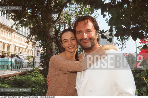 - Venezia, 1998. 55°Festival Internazionale dArte Cinematografica di Venezia.Ritratto della ballerina classica Alessandra Ferri col marito il fotografo Fabrizio Ferri Cinema ritratto fotografo danza ballerina classica balletto.- Venice,1998. 55th Venice International Film Festival.Portrait of the dancer Alessandra Ferri with her husband Fabrizio Ferri, photographer ©Graziano Arici/Rosebud2