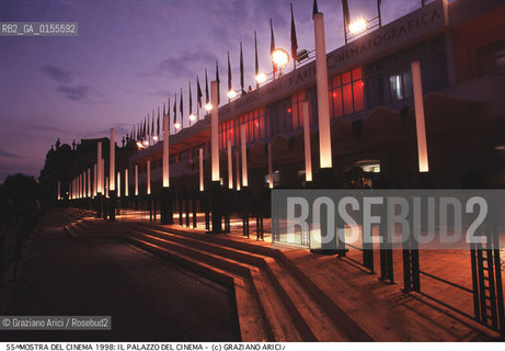 - Venezia, 1998. 55°Festival Internazionale dArte Cinematografica di Venezia.Il Palazzo del cinema  Cinema ritratto palazzo cinema.- Venice,1998. 55th Venice International Film Festival.Palace of cinema  ©Graziano Arici/Rosebud2