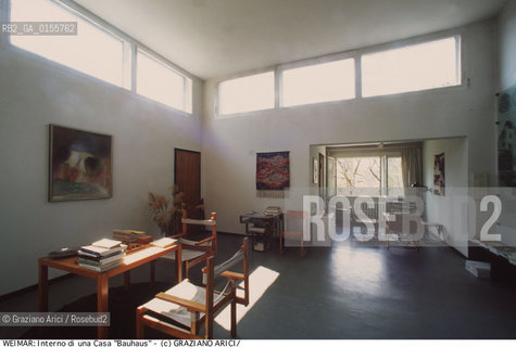 Weimar (Germania)1994.Interno di una casa progettata dallarchitetto Georg Muche (1924) Geo Architettura Bauhaus casa abitazione progetto architetto.Weimar (Germany)1994.Prototype house by architect Georg Muche: the interior ©Graziano Arici/Rosebud2