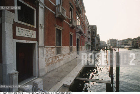 -VENEZIA,1993.IL LUOGO DOVE SORGEVA IL TEATRO SANTANGELO A VENEZIA . TEATRO EDIFICIO SANTANGELO .-VENICE,1993.IN THIS PLACE IN VENICE WAS BUILT SANTANGELO THEATER ©Graziano Arici/Rosebud2 