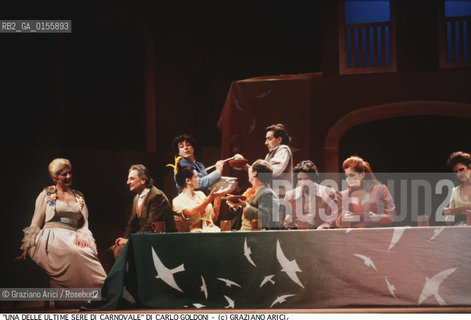 -VENEZIA,1993.COMMEDIA UNA DELLE ULTIME SERE DI CARNOVALE RAPPRESENTATA AL TEATRO GOLDONI CON LA REGIA DI MAURIZIO SCAPARRO. COMMEDIA GOLDONI TEATRO RAPPRESENTAZIONE.-VENICE,1993.COMEDY UNA DELLE ULTIME SERE DI CARNOVALE REPRESENTED AT THE GOLDONI THEATER DIRECTED BY MAURIZIO SCAPARRO  ©Graziano Arici/Rosebud2 .
