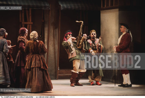 -VENEZIA,1993.COMMEDIA IL CAMPIELLO RAPPRESENTATA AL TEATRO GOLDONI CON LA REGIA DI ALESSANDRO BRESSANELLO CON MUSICHE DEI PITURA FRESKA. TEATRO GOLDONI CAMPIELLO COMMEDIA.-VENICE,1993.COMEDY IL CAMPIELLO REPRESENTED AT THE GOLDONI THEATER DIRECTED BY ALESSANDRO BRESSANELLO, MUSIC BY PITURA FRESKA   ©Graziano Arici/Rosebud2  .