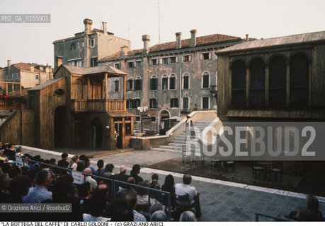 -VENEZIA,1993.RAPPRESENTAZIONE DELLA COMMEDIA LA BOTTEGA DEL CAFFÉ DI CARLO GOLDONI REGIA DI GIANCARLO DE BOSIO IN CAMPO SAN TROVASO VENEZIA. COMMEDIA SAN TROVASO TEATRO.-VENICE,1993.REPRESENTATION OF THE COMEDY LA BOTTEGA DEL CAFFÉ BY CARLO GOLDONI DIRECTED BY GIANCARLO DE BOSIO IN CAMPO SAN TROVASO IN VENICE ©Graziano Arici/Rosebud2 