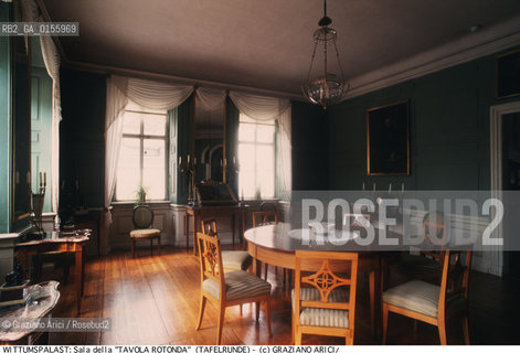 Weimar (Germania)1994.Casa della duchessa Anna Amalia, il Wittumpalaist:sala della TAvola Rotonda.Tafelrunde. Geo Architettura casa arte duchessa palazzo.Weimar (Germany)1994.House Wittumpalaist.Round table room ©Graziano Arici/Rosebud2