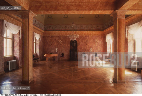 Weimar (Germania)1994.Casa della duchessa Anna Amalia, il Wittumpalaist.Sala delle feste. Geo Architettura casa arte duchessa Goethe Schiller Wieland.Weimar (Germany)1994.House Palace Wittumpalaist.Party room. Portrait of the duchess Anna Amalia ©Graziano Arici/Rosebud2  Descrizione:.
