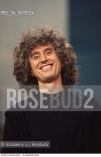 Venezia,1990.Ritratto del cantautore chitarrista e violinista Angelo Branduardi.Musica cantante ritratto cantautore chitarra -Venice,1990. Portrait of the singer and songwriter, violinista nd guitarist Angelo Branduardi ©Graziano Arici/Rosebud2