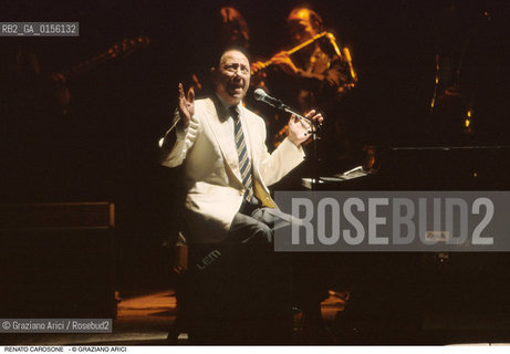 Venezia,1991.Ritratto del cantautore pianista e cantante Renato Carosone.Musica cantante ritratto Napoletana cantautore pianoforte concerto -Venice,1991. Portrait of the singer and songwriter and pianist Renato Carosone ©Graziano Arici/Rosebud2