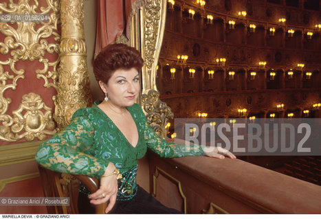 Teatro La Fenice,Venezia,1995.Ritratto della cantante lirica, la soprano Mariella Devia. Ritratto musica lirica soprano opera teatro.Teatro La Fenice Venice,1995.Portrait of the opera singer, the Italian soprano Mariella Devia ©Graziano Arici/Rosebud2