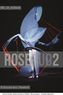 VENEZIA, 1986.IL BALLETTO MIMISMAGIA AL GRAN TEATRO LA FENICE DI {VENEZIA},COSTUMI DI FORTUNATO DEPERO E MUSICHE DI FRANCO CASAVOLA.DANZA BALLETTO MIMISMAGIA COSTUME.VENOCE,1986.DANCE BALLET MIMISMAGIA AT THE GRAN TEATRO LA FENICE {VENICE}. DANCE COSTUMES BY FORTUNATO DEPERO AND MUSIC BY FRANCO CASAVOLA ©Graziano Arici/Rosebud2 .La cessione dei diritti di questa immagine si intende per quanto di nostra competenza. Non comprende invece le eventuali spese  relative a diritti che potranno essere richiesti dagli Enti o persone fisiche cui appartengono eventualmente i soggetti  ripresi. Tali costi, ove necessari, e l’espletamento di qualsivoglia pratica di richiesta di concessione del permesso di pubblicazione sono esclusivamente a carico e a cura del soggetto acquirente di questa immagine.