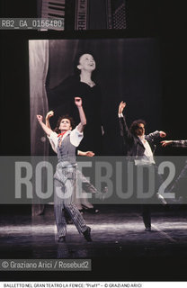 - Venezia,1994.Gran Teatro la Fenice.Piaf coreografia di Maurice Bejart. Corpo di ballo Bejart Ballet Lausanne Danza balletto coreografia musica palco ballerini.- Venice,1994. Gran Teatro la Fenice. Piaf choreographed by Maurice Bejart. Corps de ballet Bejart ballet Lausanne ©Graziano Arici/Rosebud2 .La cessione dei diritti di questa immagine si intende per quanto di nostra competenza. Non comprende invece le eventuali spese  relative a diritti che potranno essere richiesti dagli Enti o persone fisiche cui appartengono eventualmente i soggetti  ripresi. Tali costi, ove necessari, e l’espletamento di qualsivoglia pratica di richiesta di concessione del permesso di pubblicazione sono esclusivamente a carico e a cura del soggetto acquirente di questa immagine.