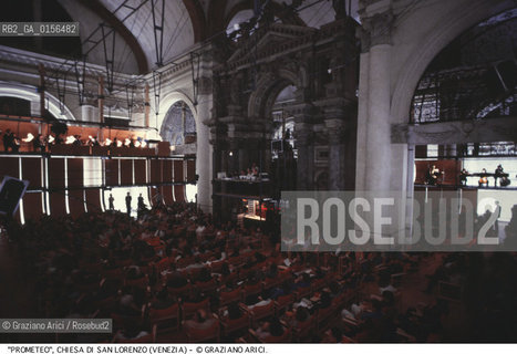 -Venezia,1984.Chiesa di San Lorenzo. Opera del compositore contemporaneo Luigi Nono, Prometeo - Tragedia dellascolto prova generale, testo di Massimo Cacciari, struttura scenica dellarchitetto Renzo Piano, luci del pittore Emilio Vedova.Il compositore Luigi Nono durante le prove. musica compositore opera Prometeo contemporanea elettronica filosofia architettura pittura ritratto.-Venice,1984. Work  Prometeo - Tragedia dellascolto directed by contemporary composer Luigi Nono,text by the philosopher Massimo Cacciari,scenography by the architect Renzo Piano,stage lighting by the painter Emilio Vedova. Portrait of the composer Luigi Nono ©Graziano Arici/Rosebud2