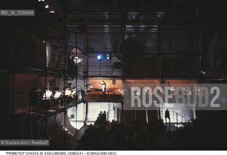 -Venezia,1984.Chiesa di San Lorenzo. Opera del compositore contemporaneo Luigi Nono, Prometeo - Tragedia dellascolto prova generale, testo di Massimo Cacciari, struttura scenica dellarchitetto Renzo Piano, luci del pittore Emilio Vedova.Il compositore Luigi Nono durante le prove. musica compositore opera Prometeo contemporanea elettronica filosofia architettura pittura ritratto.-Venice,1984. Work  Prometeo - Tragedia dellascolto directed by contemporary composer Luigi Nono,text by the philosopher Massimo Cacciari,scenography by the architect Renzo Piano,stage lighting by the painter Emilio Vedova. Portrait of the composer Luigi Nono ©Graziano Arici/Rosebud2