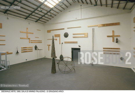 Nome: .PALADINO MIMMO.Descrizione: .ARTE BIENNALE / SALA AL PADIGLIONE ITALIA.Credit: ©Graziano Arici/Rosebud2 / Costo: .A.Nazione: .ITALIA.Cittˆ: .VENEZIA.Data: .1988.