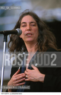 Nome: .SMITH PATTI.Descrizione: .MUSICA ROCK CANTANTE LETTERATURA POETESSA.ROCK MUSIC SINGER LITERATURE POETESS .Credit: ©Graziano Arici/Rosebud2 / Costo: .A.Nazione: .USA.Cittˆ: .VENEZIA.VENICE.Data: .1999.
