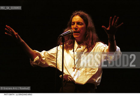Nome: .SMITH PATTI.Descrizione: .MUSICA ROCK CANTANTE LETTERATURA POETESSA .ROCK MUSIC SINGER LITERATURE POETESS.Credit: ©Graziano Arici/Rosebud2 / Costo: .A.Nazione: .USA.Cittˆ: .VENEZIA.VENICE.Data: .1999.