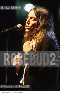Nome: .SMITH PATTI.Descrizione: .MUSICA ROCK CANTANTE LETTERATURA POETESSA .ROCK MUSIC SINGER LITERATURE POETESS.Credit: ©Graziano Arici/Rosebud2 / Costo: .A.Nazione: .USA.Cittˆ: .VENEZIA.VENICE.Data: .1999.