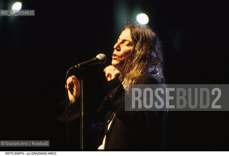 Nome: .SMITH PATTI.Descrizione: .MUSICA ROCK CANTANTE LETTERATURA POETESSA .ROCK MUSIC SINGER LITERATURE POETESS.Credit: ©Graziano Arici/Rosebud2 / Costo: .A.Nazione: .USA.Cittˆ: .VENEZIA.VENICE.Data: .1999.