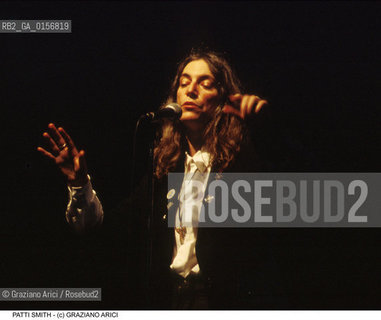 Nome: .SMITH PATTI.Descrizione: .MUSICA ROCK CANTANTE LETTERATURA POETESSA .ROCK MUSIC SINGER LITERATURE POETESS .Credit: ©Graziano Arici/Rosebud2 / Costo: .A.Nazione: .USA.Cittˆ: .VENEZIA.VENICE.Data: .1999.