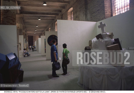 Localizzazione:.VENEZIA / CASTELLO.VENICE  / CASTELLO.Oggetto:.Soggetto:.XLII ESPOSIZIONE INTERNAZIONALE DARTE LA BIENNALE DI VENEZIA / STRATEGIE E FINZIONI, 1986, OPERA DI PATRICK RAYNAUD ESPOSTA NELLA SEZIONE APERTO 86 ALLE CORDERIE DELLARSENALE .XLII INTERNATIONAL ART EXHIBITION LA BIENNALE DI VENEZIA  / STRATEGIE E FINZIONI, 1986 , WORK BY  PATRICK RAYNAUD EXIHBITED IN THE SECTION APERTO 86 AT THE CORDERIE DELLARSENALE.Cronologia:.Definizione Culturale:.   Autore: .   Stile:.   Editori/Stampatori:.   Committenza:.Materia e Tecnica:.Collocazione:.BIENNALE ARTE .Riproduzione Fotografica:.©Graziano Arici/Rosebud2 Copyright: ©Graziano Arici/Rosebud2 /  .Data:.1986.Costo:.A.