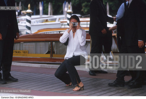 Nome:.DIAZ CAMERON.Descrizione:.CINEMA ATTRICE / MACCHINA FOTOGRAFICA MOSTRA DEL CINEMA.Credit:.©Graziano Arici/Rosebud2 Costo:.A.Nazione:.USA.Cittˆ:..Data:.1999.