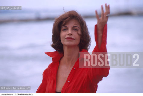 Nome:.GALIENA ANNA.Descrizione:.CINEMA ATTRICE.Credit:.©Graziano Arici/Rosebud2 Costo:.A.Nazione:.ITALIA.Cittˆ:..Data:.1999.