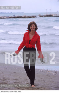 Nome:.GALIENA ANNA.Descrizione:.CINEMA ATTRICE / SPIAGGIA.Credit:.©Graziano Arici/Rosebud2 Costo:.A.Nazione:.ITALIA.Cittˆ:..Data:.1999.